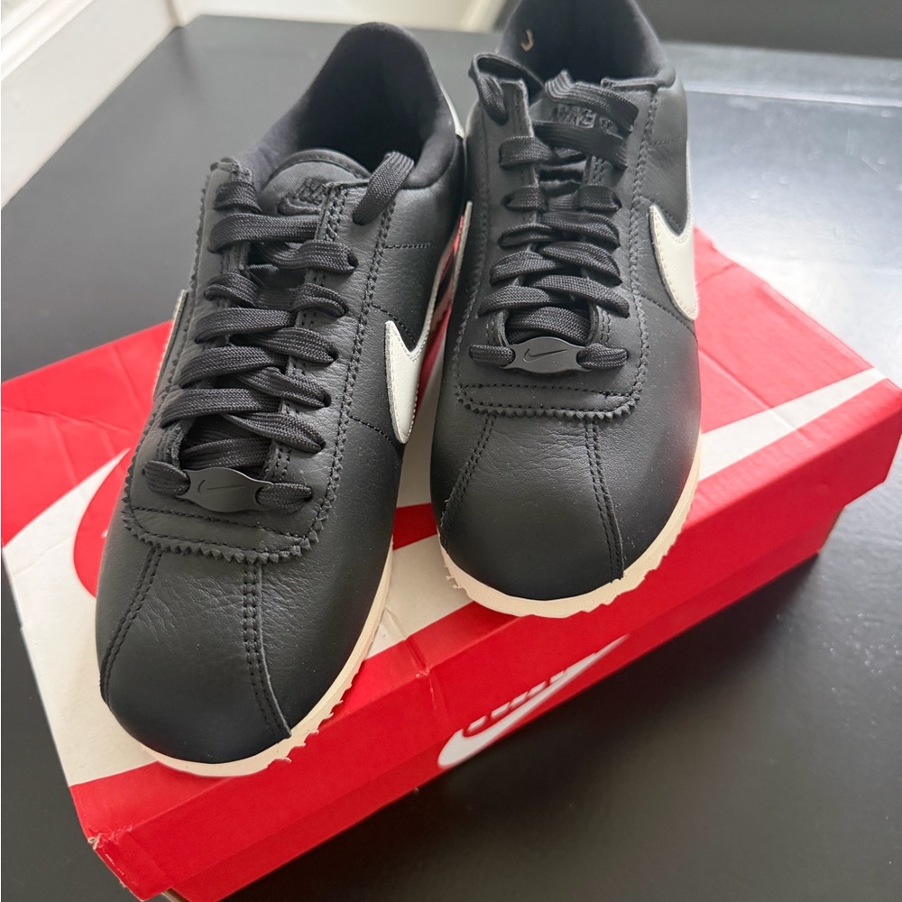 Nike Women’s Cortez 23 Premium - Picture 4 of 4